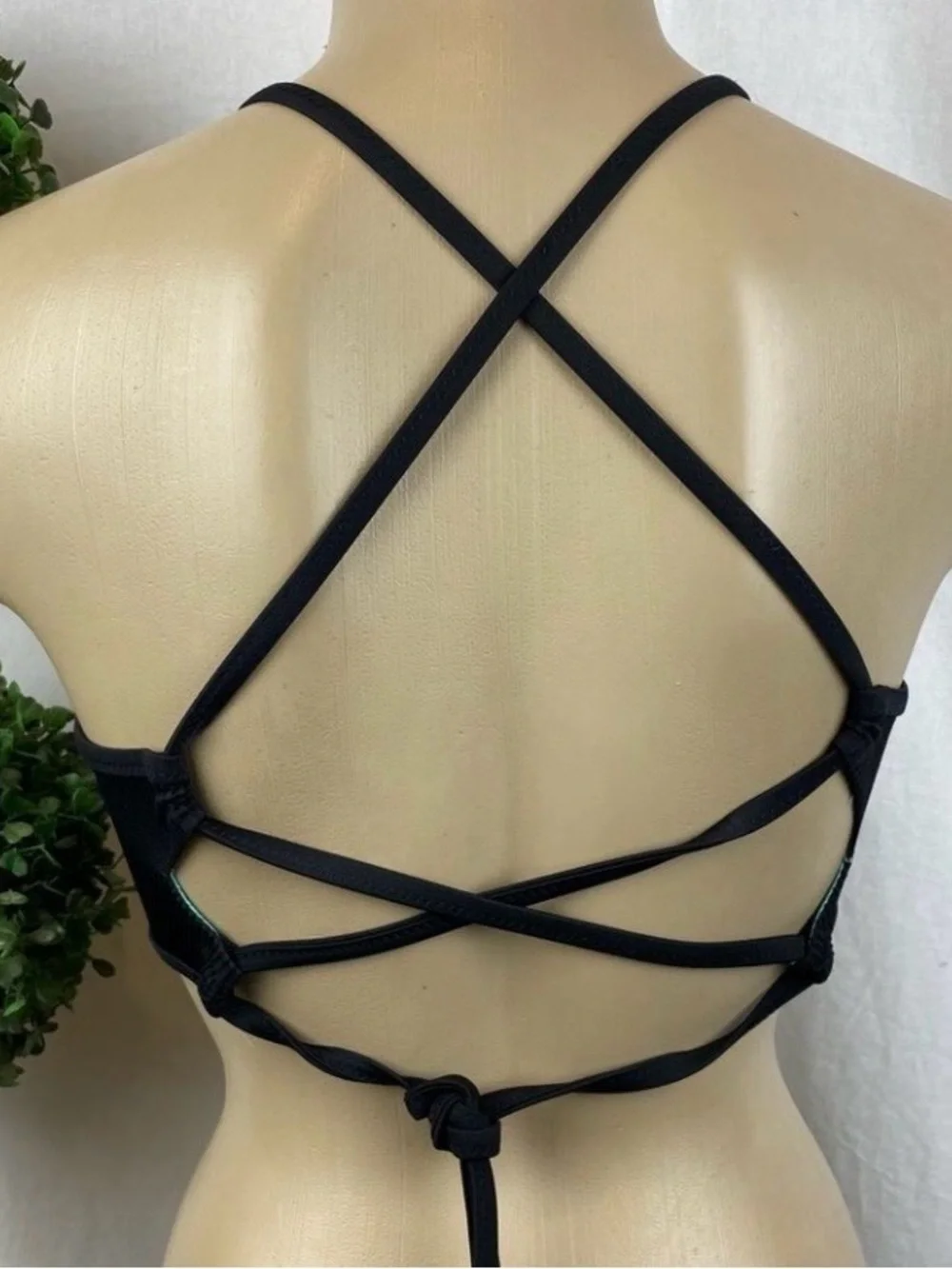 Shade & Shore Ribbed V-Notch Swim Bralette — Black